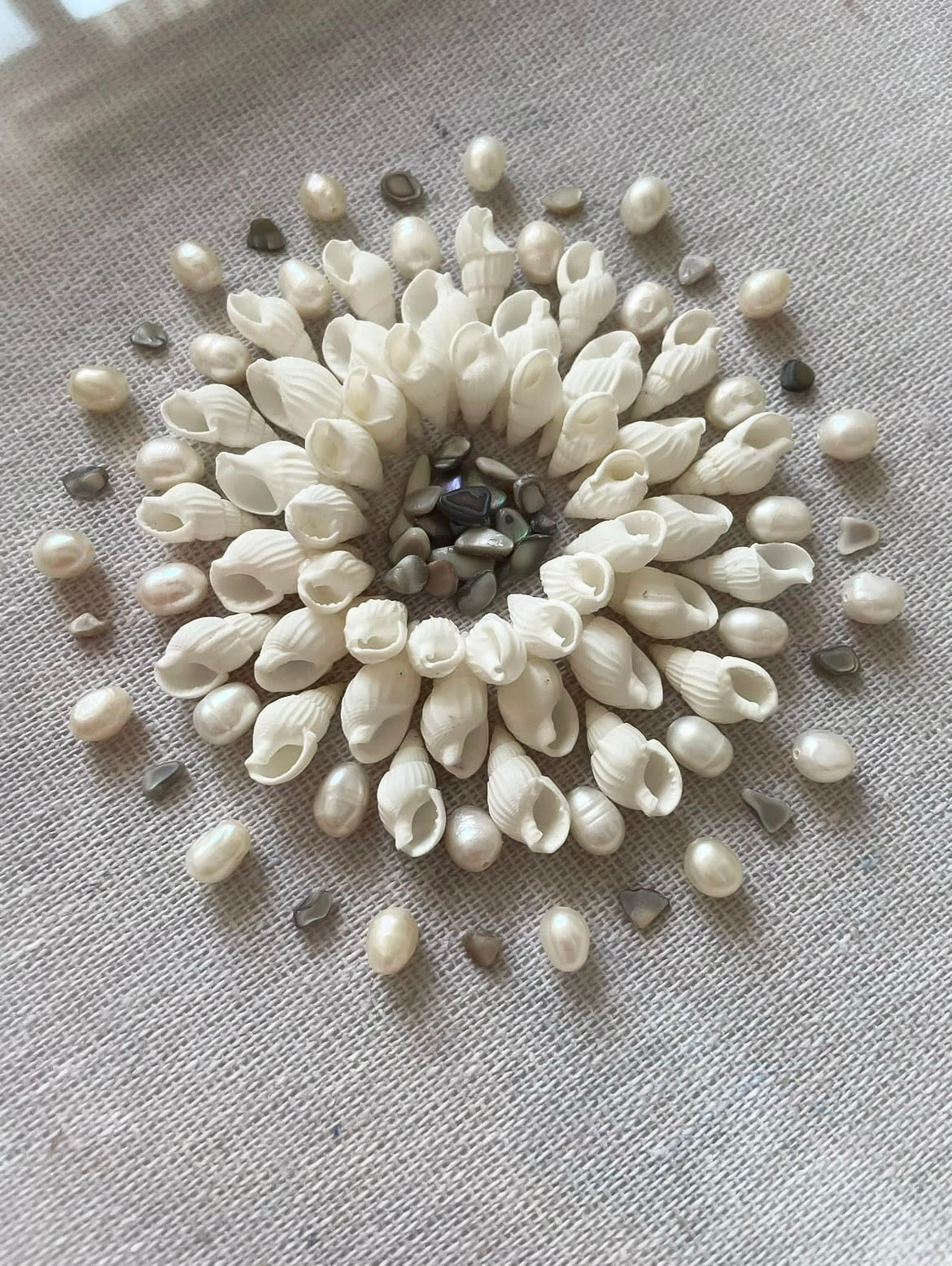 Handcrafted Seashell Sunburst Wall Art – Framed Coastal Home Décor, Ocean-Inspired Shell Artwork