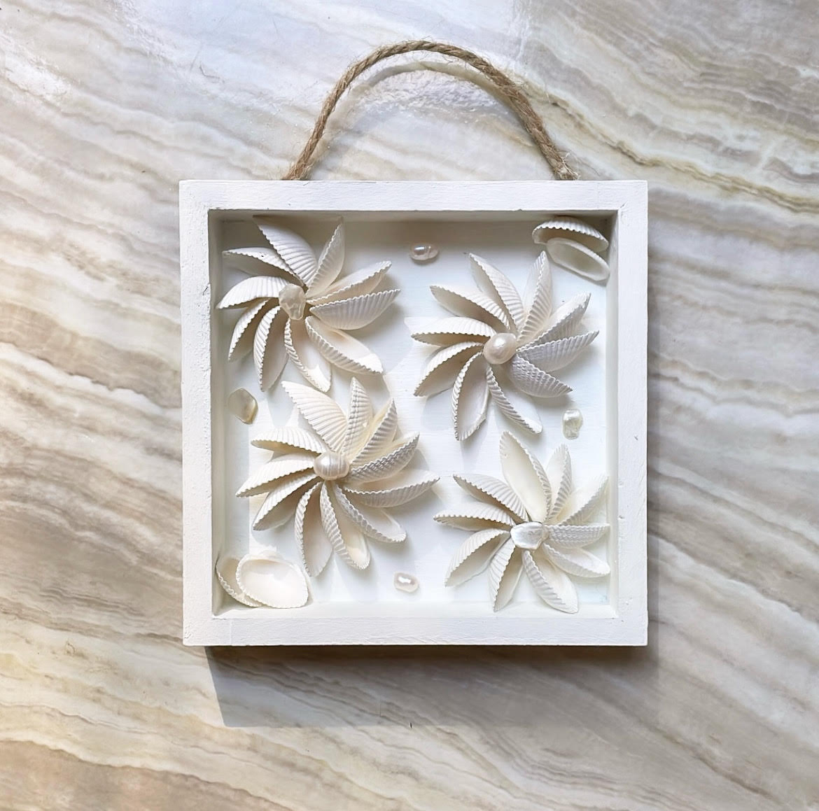 Birdie – Handcrafted White Seashell Flower Décor