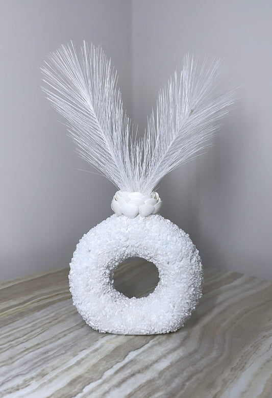 White Coral-Inspired Ring Vase Tabletop Decor